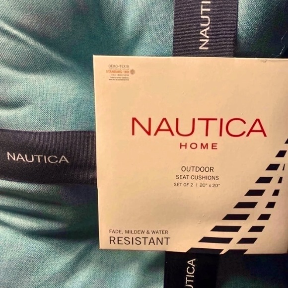 New Teal cushions by Nautica 20x20 (2) - Picture 3 of 3